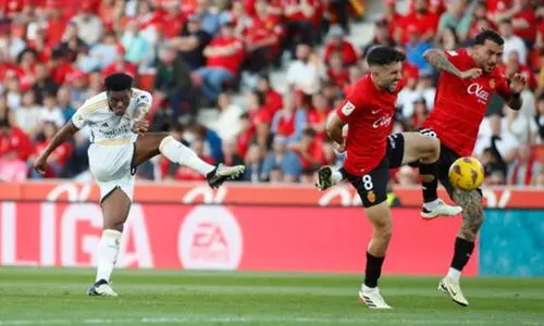 ചുവാമെനിയുടെ ലോങ് റേഞ്ചിൽ റയൽ; ബാഴ്സക്കും ജയം