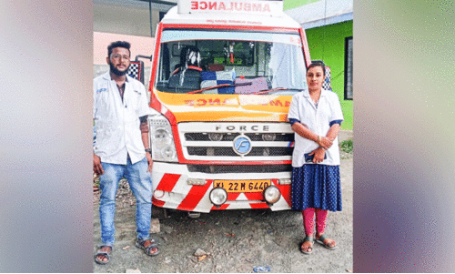 ഝാർഖണ്ഡ്​ സ്വദേശിനിക്ക്​ ആംബുലൻസിൽ പ്രസവം