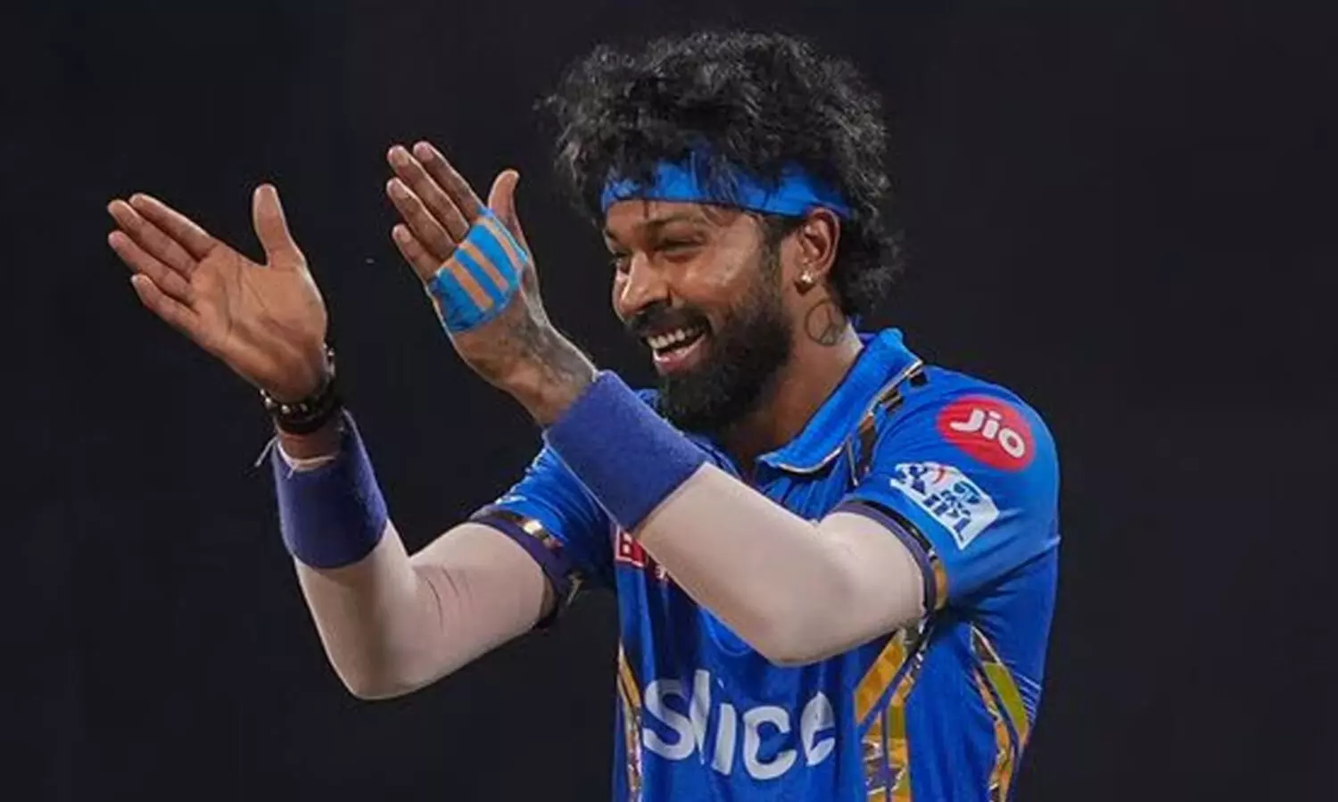 ‘ഹാർദിക് സന്തോഷവാനാണെന്ന് കാണിക്കാൻ ചിരിച്ച് അഭിനയിക്കുന്നു, ആരാധക രോഷം തടയണം’; മുന്നറിയിപ്പുമായി പീറ്റേഴ്സൺ