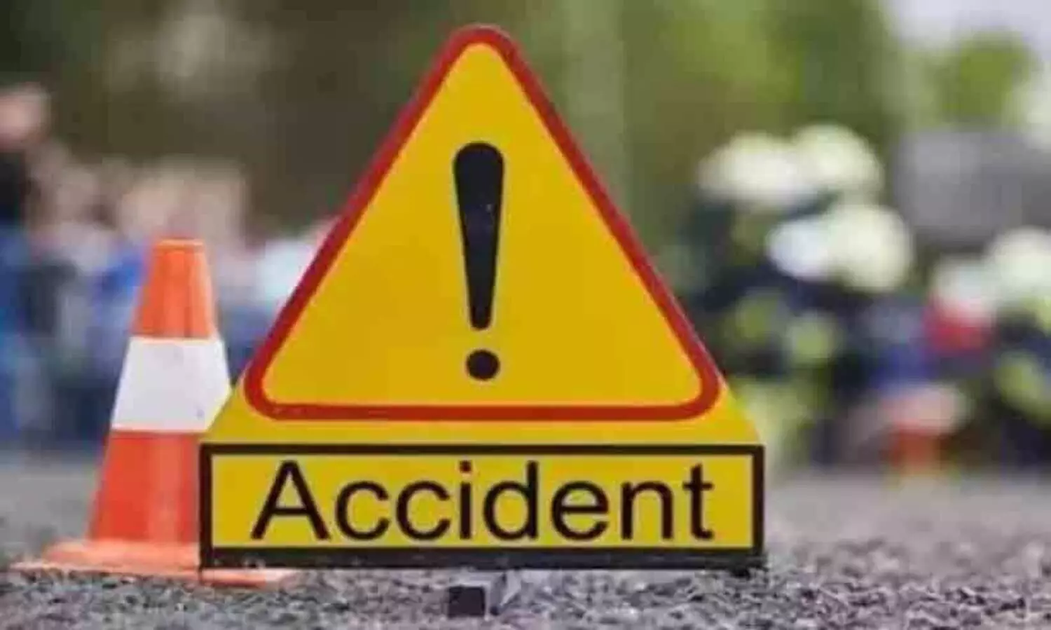 പിക്കപ്പ് വാൻ ട്രാക്ടറുമായി കൂട്ടിയിടിച്ച് മൂന്ന് സ്ത്രീകൾ മരിച്ചു