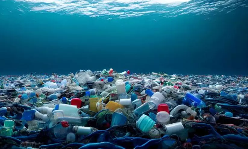സമുദ്രത്തിന്റെ അടിത്തട്ടില്‍ കുമിഞ്ഞുകൂടുന്നത് 11 ദശലക്ഷം മെട്രിക് ടൺ പ്ലാസ്റ്റിക് മാലിന്യം