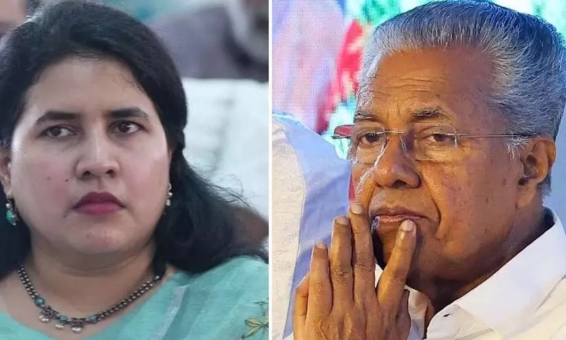 മാസപ്പടി കേസ്: സി.എം.ആർ.എൽ ഉദ്യോഗസ്ഥരെ ഇൻഫോഴ്സ് ഡയറക്ടറേറ്റ് ചോദ്യം ചെയ്യുന്നു മാസപ്പടി കേസ്: സി.എം.ആർ.എൽ ഉദ്യോഗസ്ഥരെ ഇൻഫോഴ്സ് ഡയറക്ടറേറ്റ് ചോദ്യം ചെയ്യുന്നു