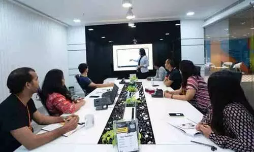 പ്രൊമോഷനുണ്ട്, ശമ്പളവർധനവില്ല; ജീവനക്കാരെ മടുപ്പിക്കുന്ന ഡ്രൈ പ്രൊമോഷൻ വ്യാപകമാക്കി കമ്പനികൾ