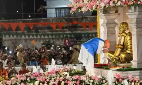 Banning Guru Tableau in Parade Saluting Modi Statue Political Gimmick -Congress