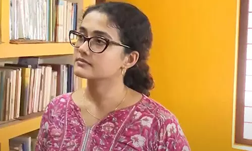 അപകടത്തിൽ കൈ നഷ്ടപ്പെട്ടു; ഇടം ​കൈ കൊണ്ട് പൊരുതി നേടി പാർവതി