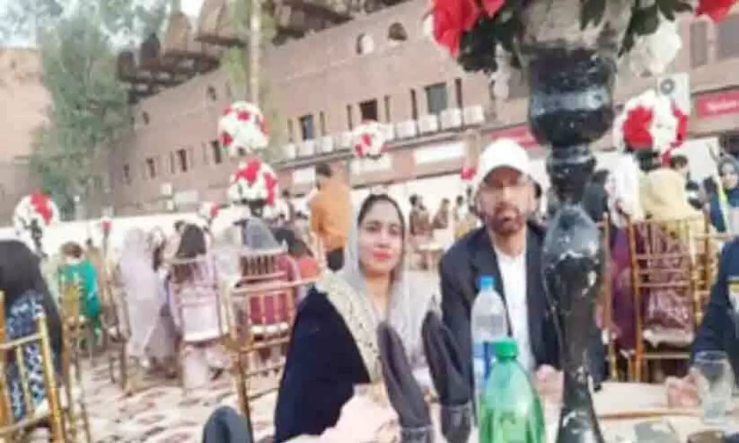 മക്കളില്ലാതെ നാട്ടിലേക്ക് മടങ്ങില്ലെന്ന് പാക് പൗരനെ വിവാഹം കഴിച്ച ഇന്ത്യൻ യുവതി