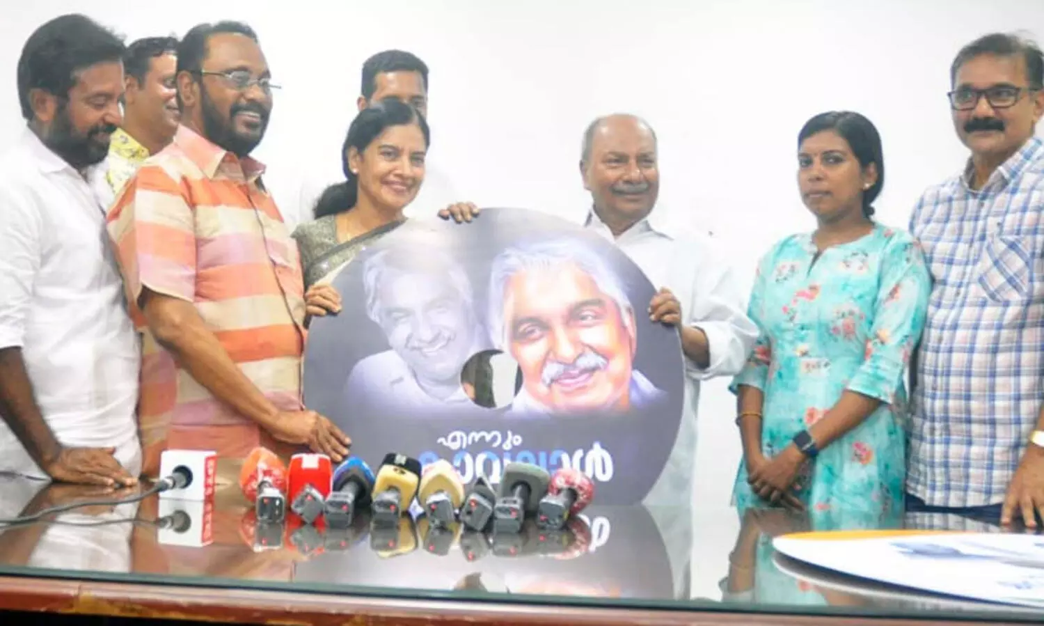 രാജ്യമാകെ കാറ്റ് മാറിവീശുകയാണെന്ന് എ.കെ ആന്റണി