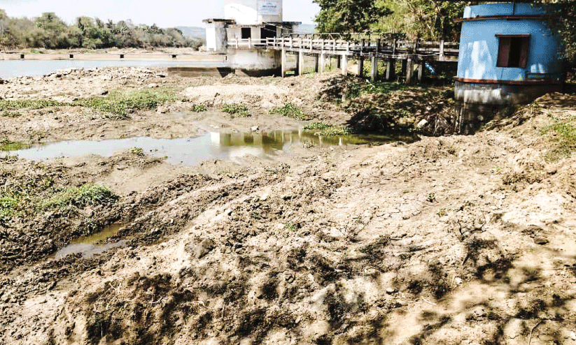 Njavalin kadav bund,