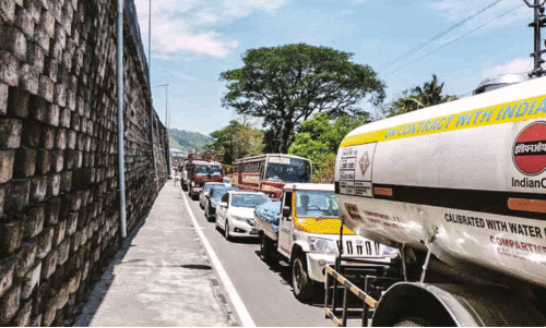 Vadakancheri flyover,