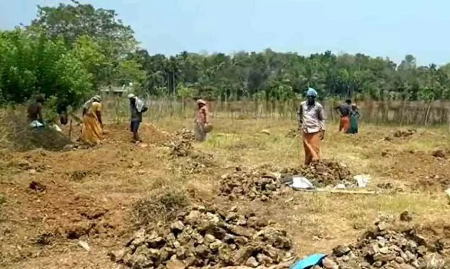 മ​ണ്ണെ​ടു​പ്പു​ത്സ​വം