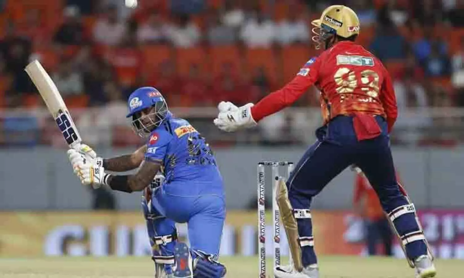 സൂര്യക്ക് അർധശതകം, ഹർഷലിന് മൂന്ന് വിക്കറ്റ്; മുംബൈക്കെതിരെ പഞ്ചാബിന് ജയിക്കാൻ 193 റൺസ്