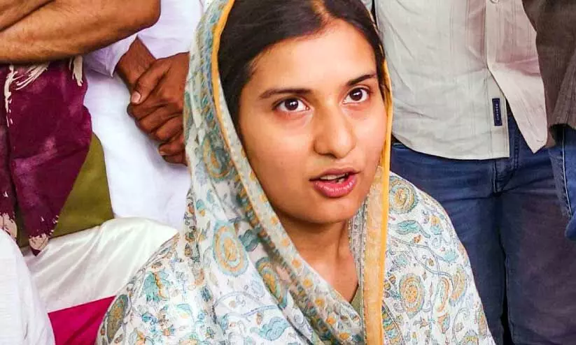 ഇ​ക്റ ഹ​സ​ൻ