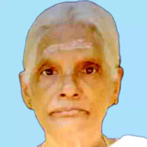 മാ​ധ​വി​ക്കു​ട്ടി അ​മ്മ