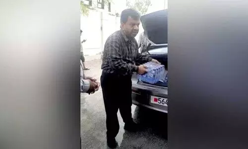 ലൈ​റ്റ്‌​സ് ഓ​ഫ് കൈ​ൻ​ഡ്നെ​സ് സ​ഹാ​യ വി​ത​ര​ണം