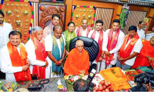 എച്ച്. ഡി കു​മാ​ര​സ്വാ​മി​