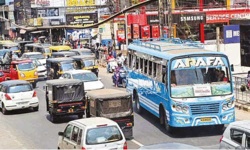 കുരുങ്ങിക്കുരുങ്ങി മണ്ണാർക്കാട് നഗരം