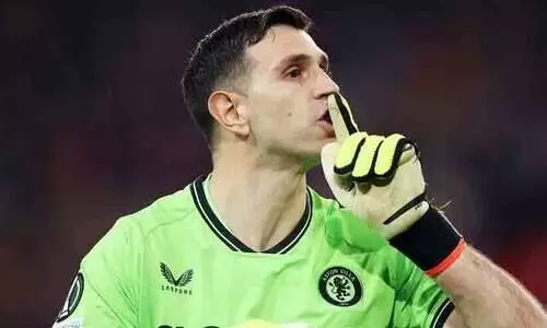 എമിയുടെ മിടുക്കിൽ ലില്ലെയെ വീഴ്ത്തി വില്ല; യൂറോപ കോൺഫറൻസ് ലീഗ് സെമിയിൽ