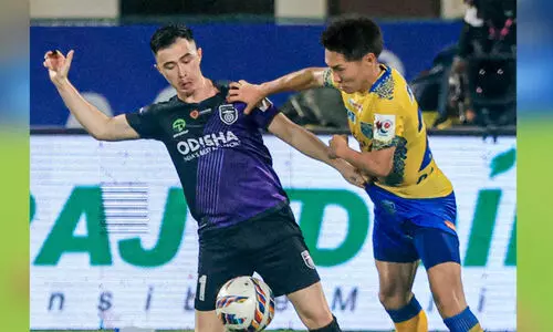 കലിംഗ യുദ്ധം തോറ്റ് ബ്ലാസ്റ്റേഴ്സ്, സെമി കാണാതെ പുറത്ത്; പ്ലേഓഫിൽ ഒഡിഷയോട് തോറ്റത് അധികസമയത്ത് (2-1)