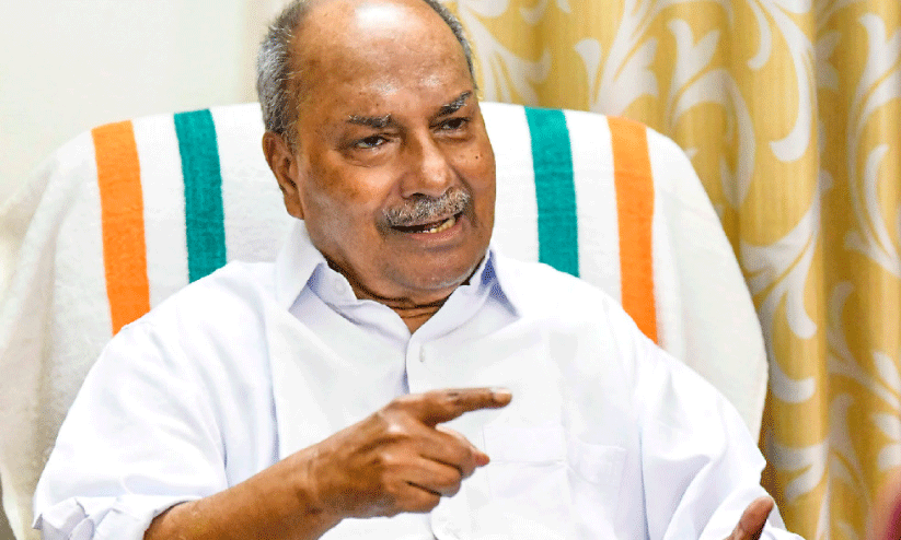 എ.കെ ആൻറണി എ.കെ ആൻറണി