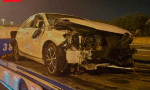 ശൈ​ഖ് ഖ​ലീ​ഫ ബി​ൻ സ​ൽ​മാ​ൻ ഹൈ​വേ​യി​ൽ വാ​ഹ​നാ​പ​ക​ടം; ഏ​ഷ്യ​ക്കാ​ര​ന് പ​രി​ക്ക്