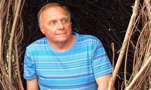 ബില്‍ വൊലാകി​ന്റെ   കവിതകൾ