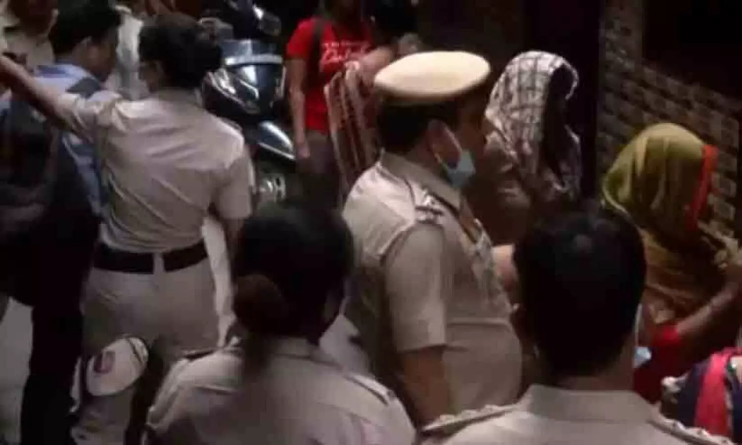 The body of the father who killed his two sons was found on the railway track