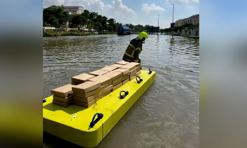 ഇത് സ്നേഹഗാഥ; കൈകൾ കോർത്തൊരു അതിജീവനം ഇത് സ്നേഹഗാഥ; കൈകൾ കോർത്തൊരു അതിജീവനം