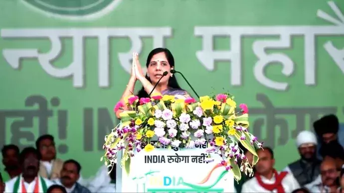 തിഹാർ ജയിലിൽ വെച്ച് കെജ്രിവാളിനെ കൊലപ്പെടുത്താൻ ശ്രമം നടക്കുന്നു -സുനിത കെജ്രിവാൾ