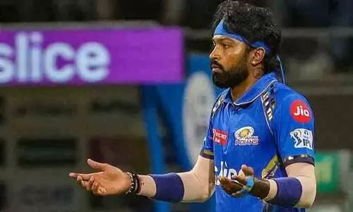 ഈ ട്രോളുകളും പരിഹാസങ്ങളും അവനെ എത്രമാത്രം വേദനിപ്പിക്കുന്നുണ്ടെന്ന് നിങ്ങൾക്ക് അറിയുമോ..‍?; ഹാർദികിന് പിന്തുണയുമായി മുൻ ഇന്ത്യൻ ഓപണർ