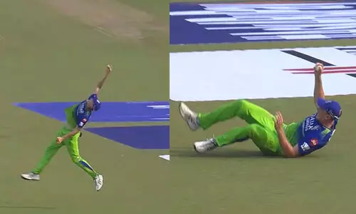 അവിശ്വസനീയം ഈ ക്യാച്ച്! ഉയർന്നുചാടി പന്ത് ഒറ്റകൈയിലൊതുക്കി കാമറൂൺ ഗ്രീൻ -വിഡിയോ