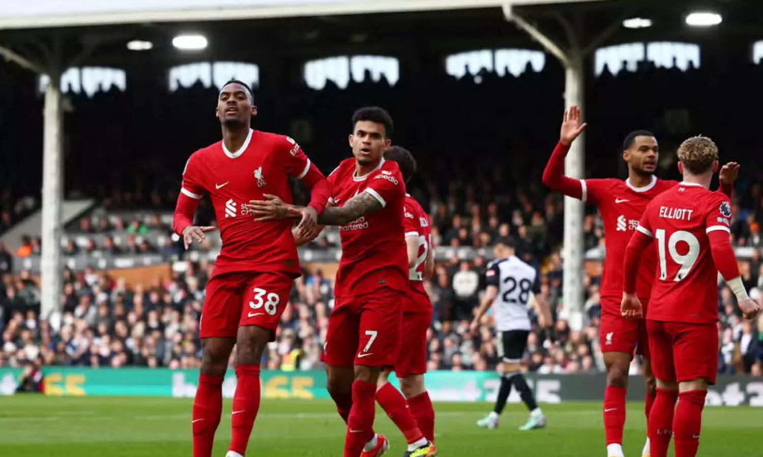 ഫുൾഹാമിനെ വീഴ്ത്തി ലിവർപൂൾ; സിറ്റിയെ മറികടന്ന് രണ്ടാമത്