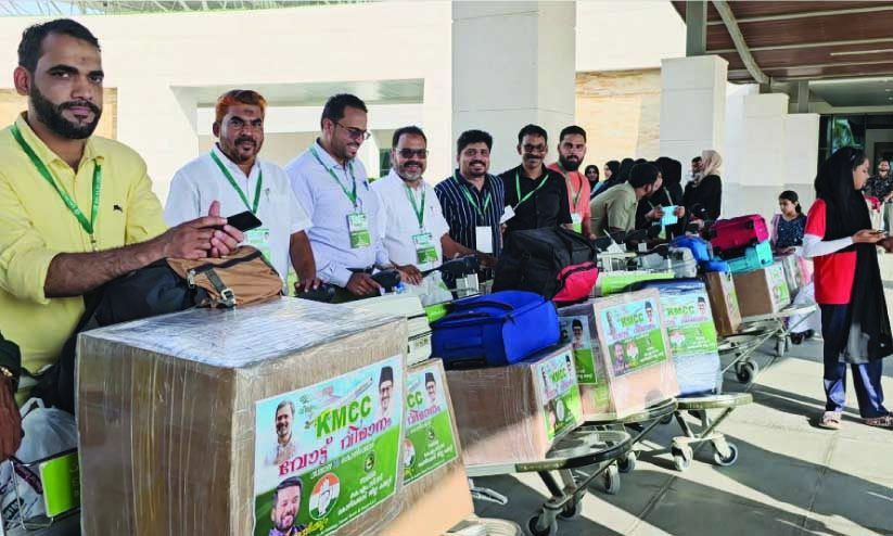 സ​ലാ​ല കെ.​എം.​സി.​സി വോ​ട്ടു വി​മാ​നം; പ്ര​വാ​സി വോ​ട്ട​ർ​മാ​ർ നാ​ട്ടി​ലെ​ത്തി