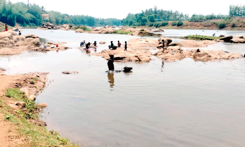 മരക്കടവ് തടയണയിൽ വെള്ളമായി; കാരാപ്പുഴ ഡാം അടച്ചു മരക്കടവ് തടയണയിൽ വെള്ളമായി; കാരാപ്പുഴ ഡാം അടച്ചു
