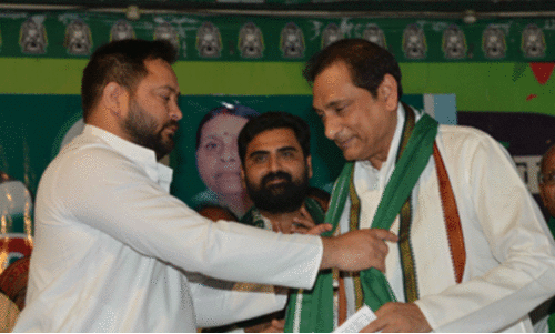 mehboob ali kaiser joins RJD