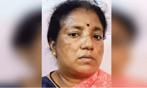 പാ​ർ​വ​തി