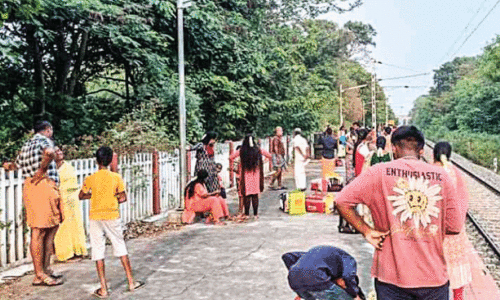 railway station railway station