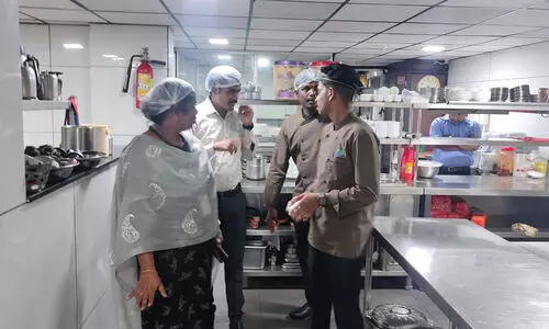 ഭക്ഷ്യ സുരക്ഷാ വകുപ്പിന്റെ മിന്നല്‍ പരിശോധന: 17 സ്ഥാപനങ്ങള്‍ക്ക് നോട്ടീസ്