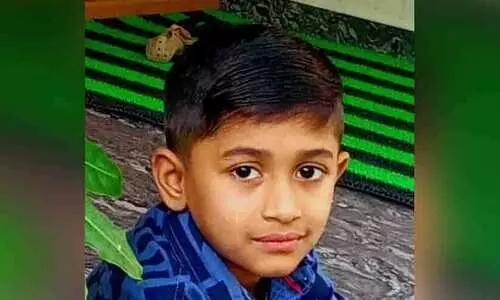 മരവും വൈദ്യുതി പോസ്റ്റും വീണ് സൈക്കിൾ യാത്രികനായ 10 വയസുകാരന് ദാരുണാന്ത്യം