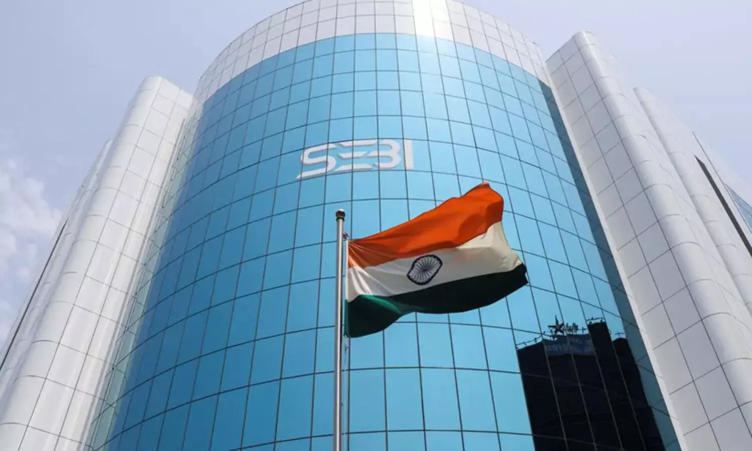 അദാനി ഗ്രൂപ്പിൽ നിക്ഷേപം നടത്തിയ ഓഫ്‌ഷോർ ഫണ്ടുകളുടെ നിയമ ലംഘനം സെബി കണ്ടെത്തിയെന്ന് റോയിട്ടേഴ്സ്