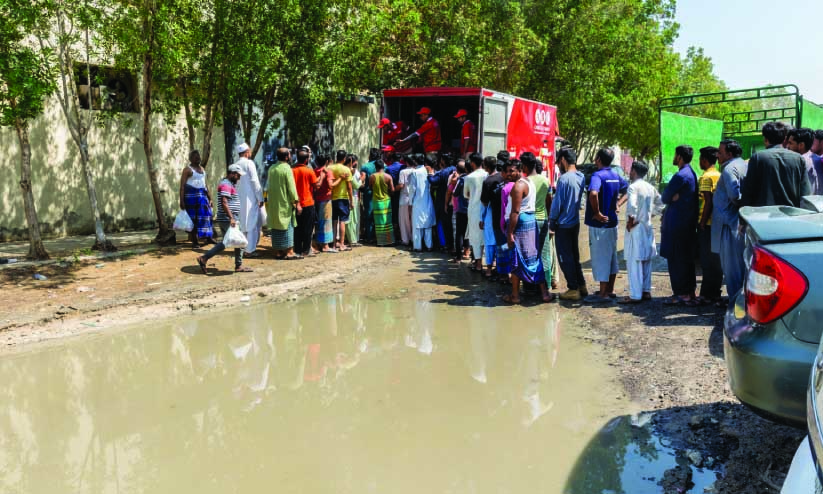ദു​രി​ത​ബാ​ധി​ത സ്ഥ​ല​ങ്ങ​ളി​ൽ ഭ​ക്ഷ​ണ​മെ​ത്തി​ച്ച്​ എ.​ബി.​സി കാ​ർ​ഗോ