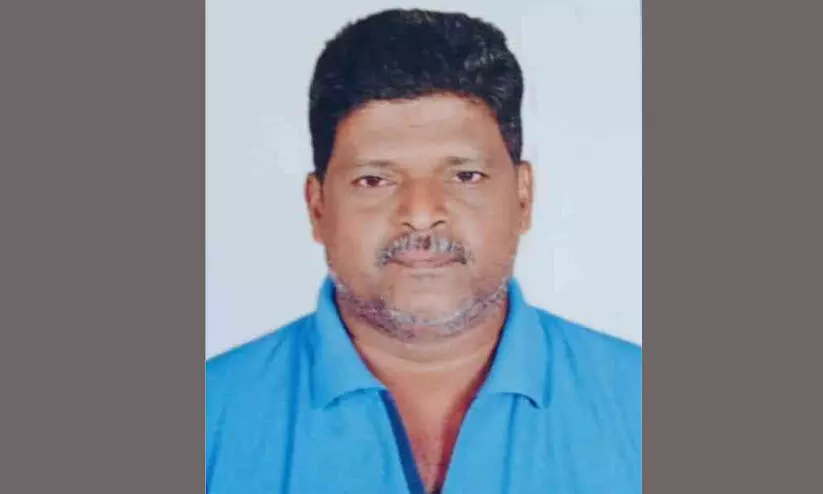 തെരുവുനായുടെ കടിയേറ്റയാൾ പേവിഷബാധയേറ്റ് മരിച്ചു; ഒപ്പം കടിയേറ്റവർ ഭീതിയിൽ തെരുവുനായുടെ കടിയേറ്റയാൾ പേവിഷബാധയേറ്റ് മരിച്ചു; ഒപ്പം കടിയേറ്റവർ ഭീതിയിൽ