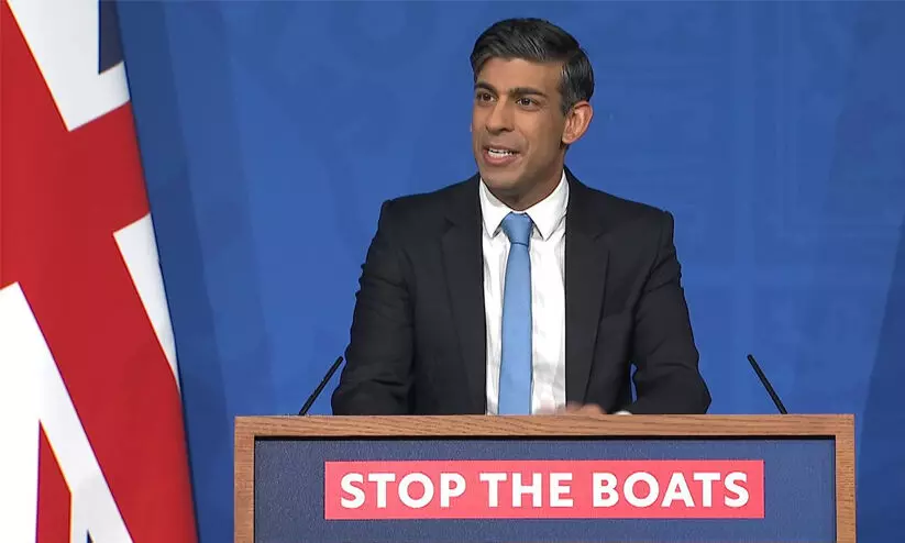 അഭയാർഥികളെ നാടുകടത്തുന്ന യു.കെ റുവാണ്ട ബില്ലിന് അംഗീകാരം; 10-12 ആഴ്ചക്കകം അഭയാർഥികളെ  അയച്ചുതുടങ്ങുമെന്ന് ഋഷി സുനക്