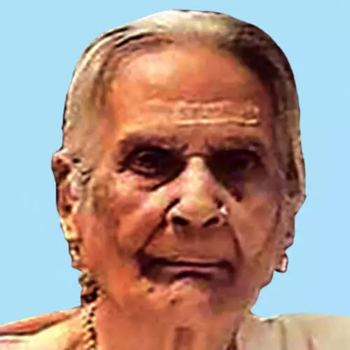 ദേ​വ​യാ​നി അ​മ്മ