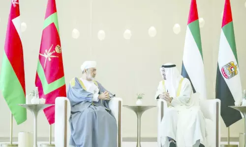 സുൽത്താന്​ യു.എ.ഇയിൽ ഊഷ്മള വരവേൽപ്