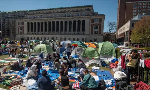 ഗസ്സ: യു.എസ് വാഴ്സിറ്റികളിൽ പ്രക്ഷോഭം പടരുന്നു; കൂട്ട അറസ്റ്റ്