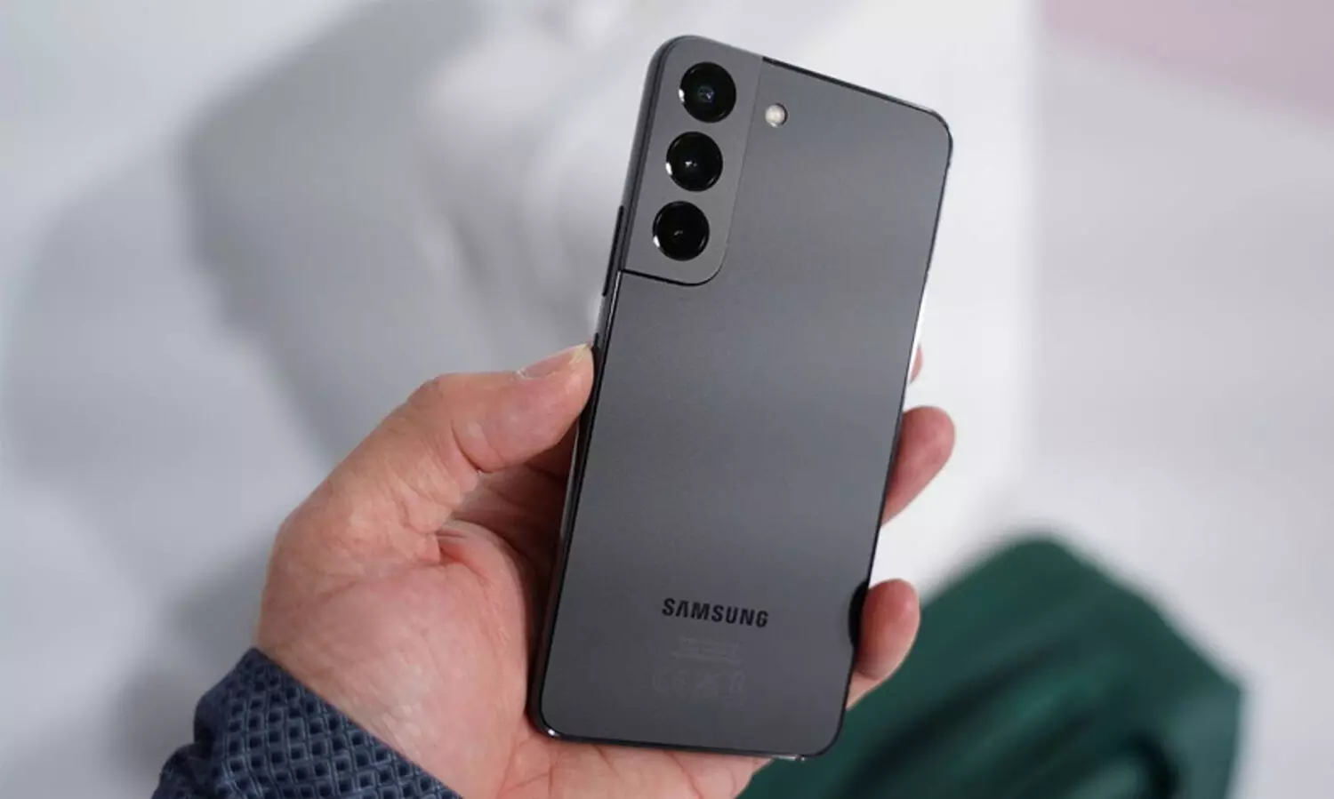 72,999 രൂപയുടെ സാംസങ് പ്രീമിയം ഫോൺ പാതിവിലക്ക്; കിടിലൻ ഓഫറുമായി ഫ്ലിപ്കാർട്ട്