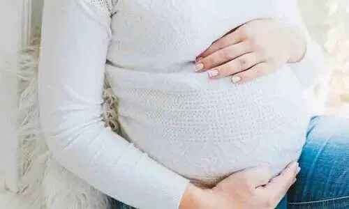 ഗുജറാത്തിൽ 30 വയസിലേറെ പ്രായമുള്ള ഗർഭിണിക്ക് ചികിത്സ നിഷേധിച്ച് ഡോക്ടർ; കാരണം?