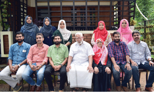 ഒരു കുടുംബത്തിലെ അഞ്ച് ആൺമക്കളും അവരുടെ ഭാര്യമാരും സർക്കാർ ഉദ്യോഗസ്ഥരായപ്പോൾ