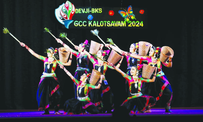 ബി.​കെ.​എ​സ് ദേ​വ്ജി ക​ലോ​ത്സ​വം: ആ​വേ​ശ​ക​ര​മാ​യി മു​ന്നോ​ട്ട്