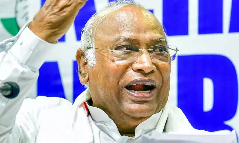 മ​ല്ലി​കാ​ർ​ജു​ൻ ഖാ​ർ​ഗെ